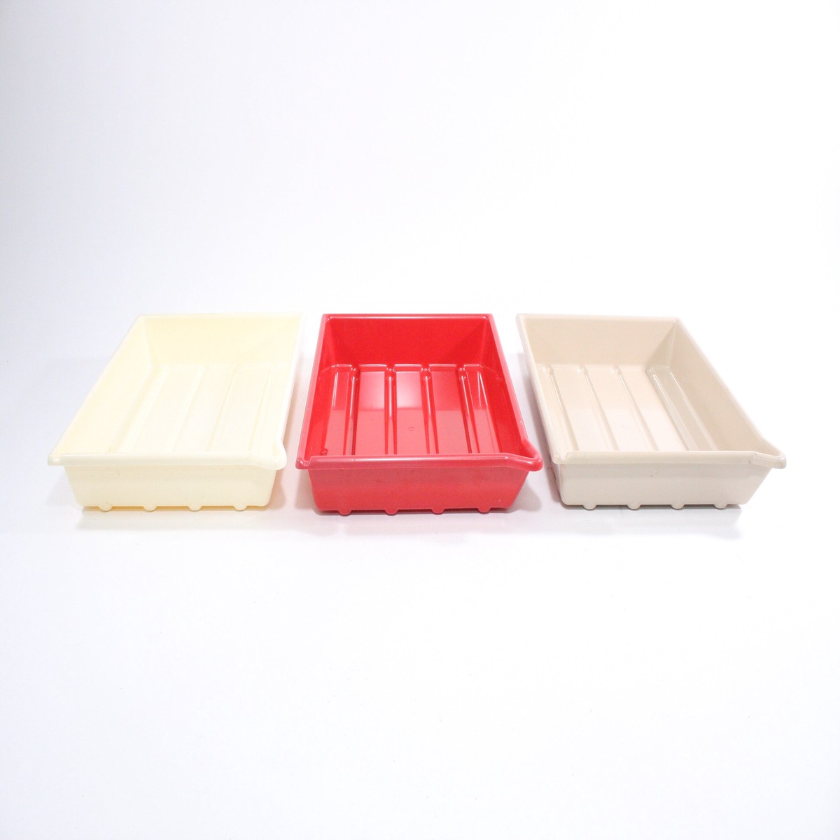 Patterson 12x15 (11x14) White/Red/Beige Trays, set of 3