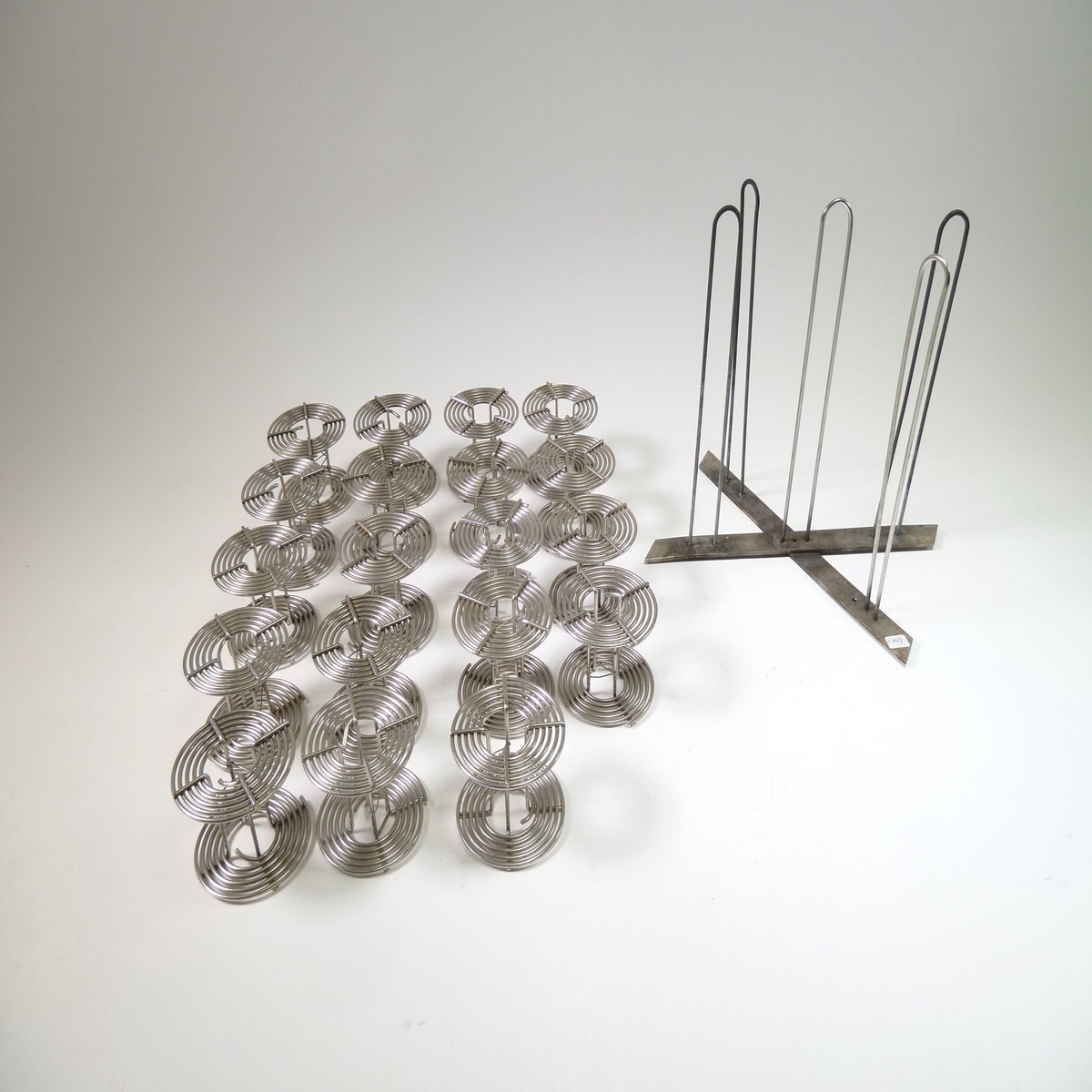 (19) 120mm Film Development Reels and Holder