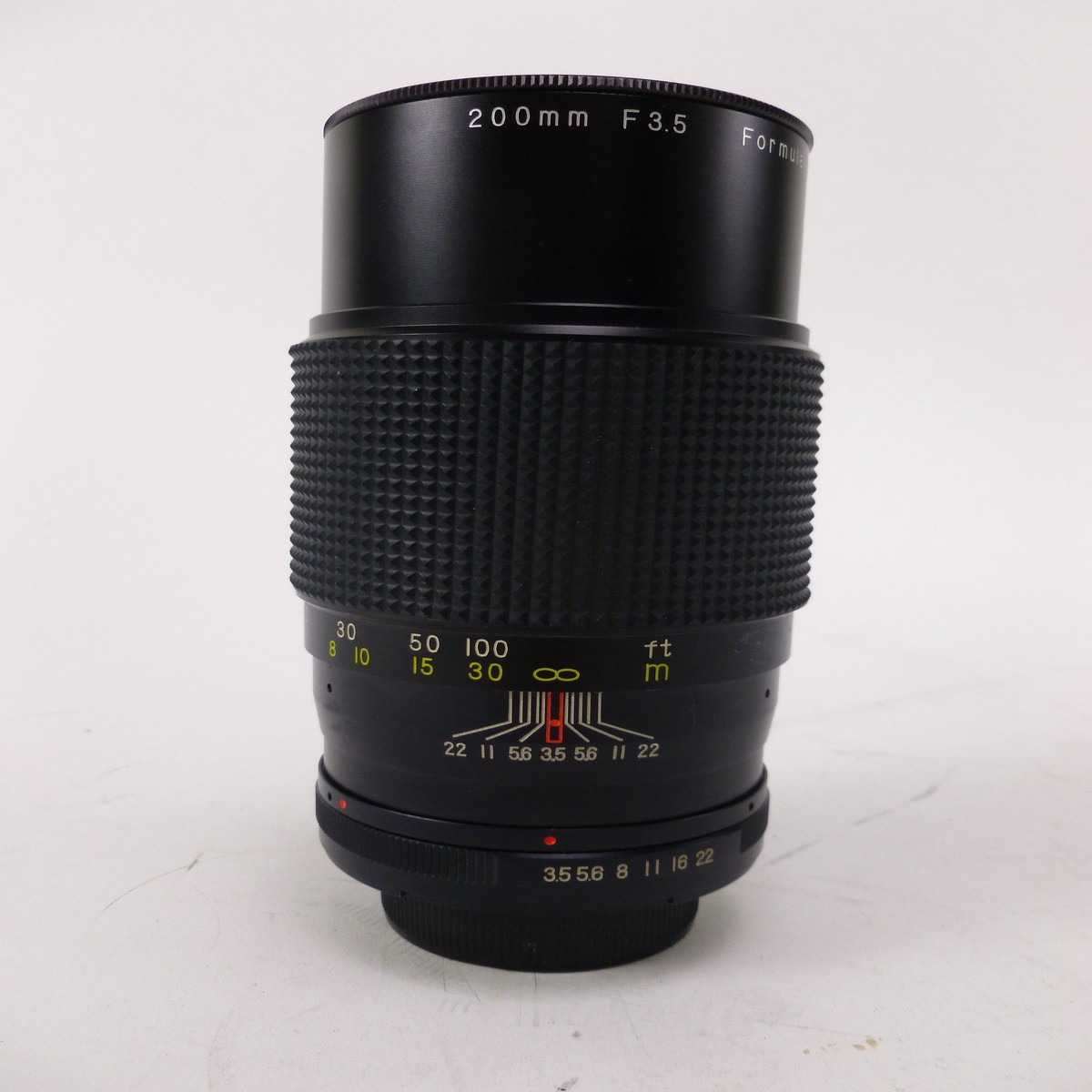 Accura 200mm f/3.5 Lens for Minolta MD