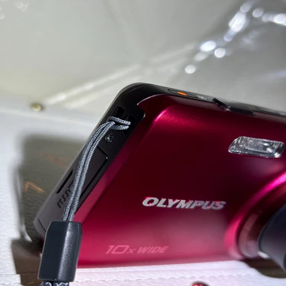 MINT in CASEOlympus Stylus VH-520 iHS 14.0 MP Digital Camera From JAPAN