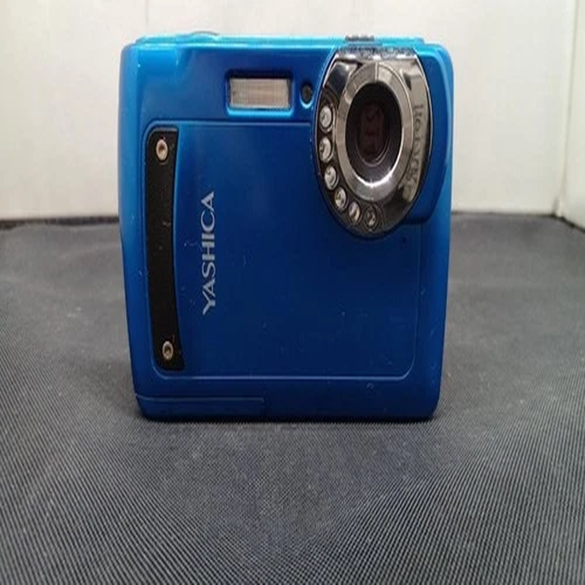 YASHICA EZ DIGITAL F537IR Digital Camera from Japan used